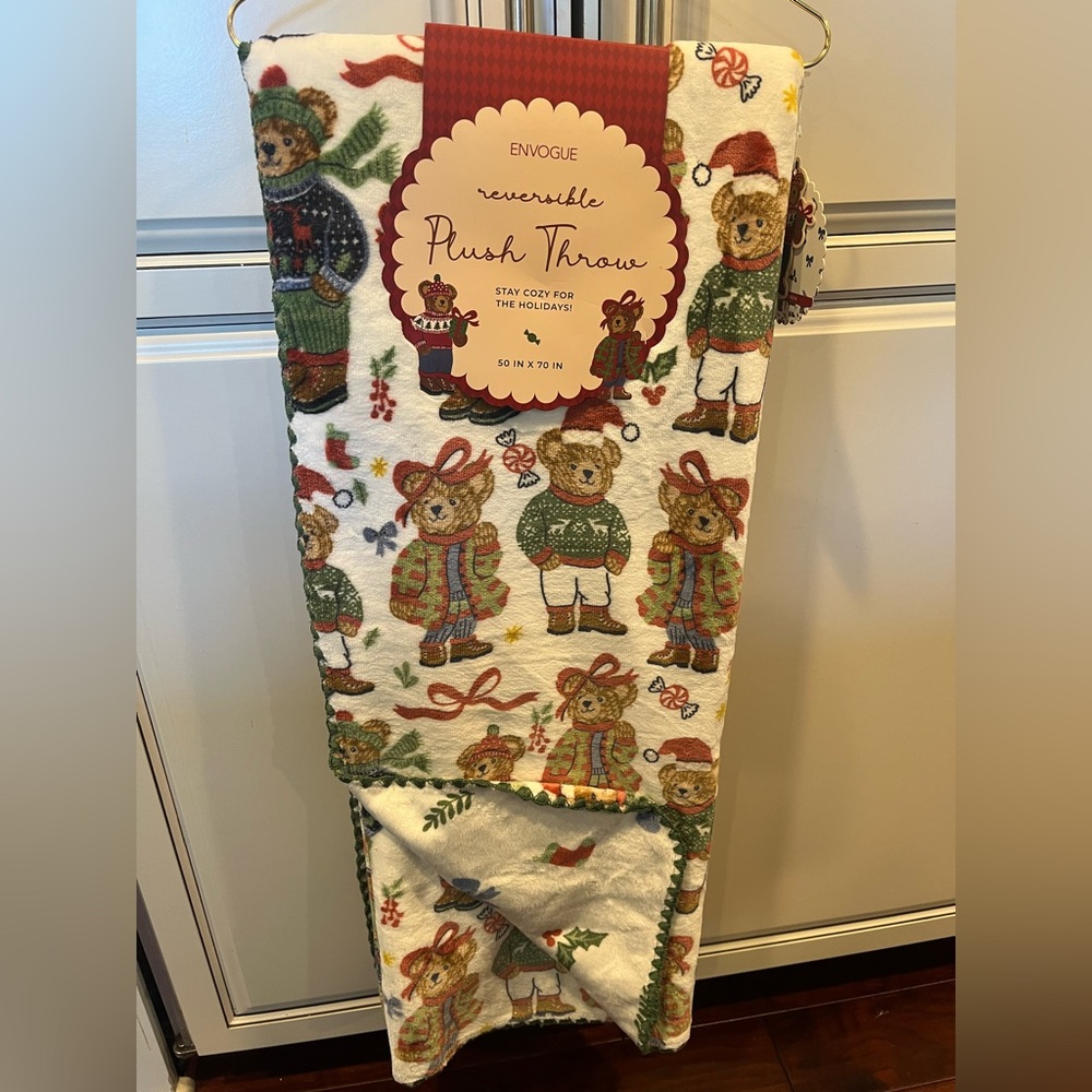 Viral Envogue Reversible Plush Throw Blanket Christmas Teddy Bears